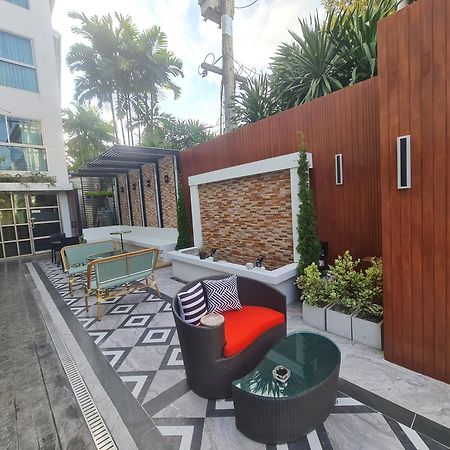 9 Suite Luxury Boutique Hotel Chiang Mai Exterior photo